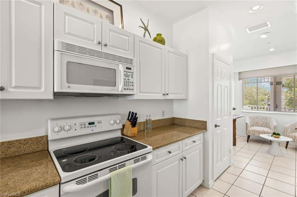 7940 Mahogany Run Ln #625, Naples, photo 17