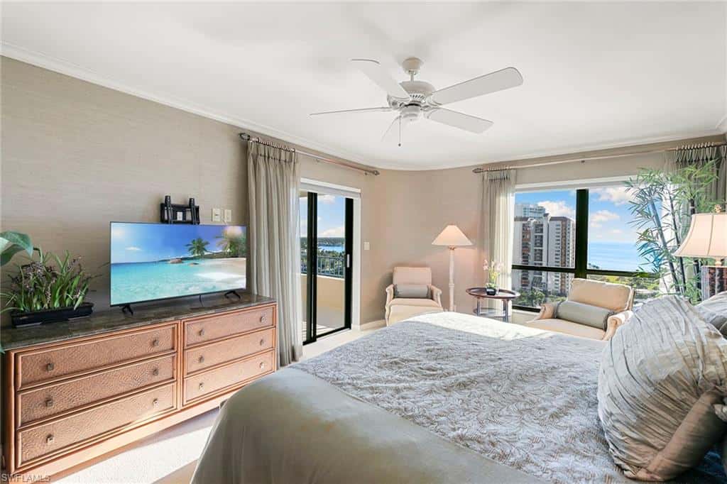 4451 Gulf Shore Blvd #1704, Naples, photo 38