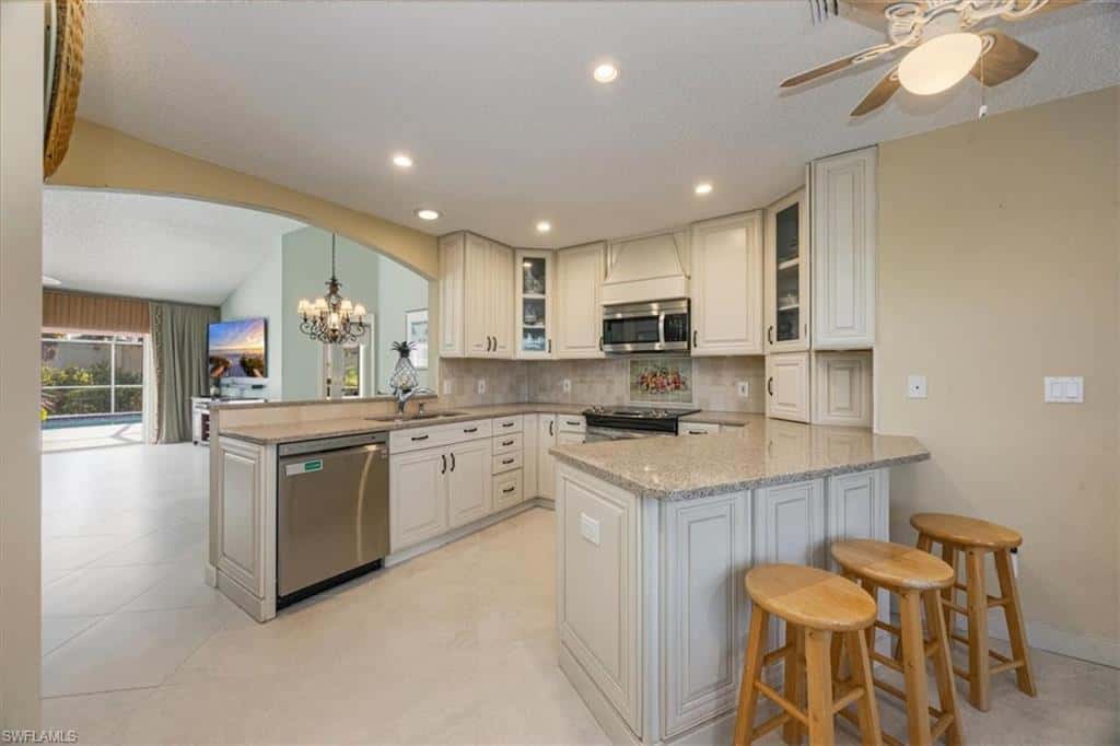 4198 Royal Wood Blvd, Naples, photo 6
