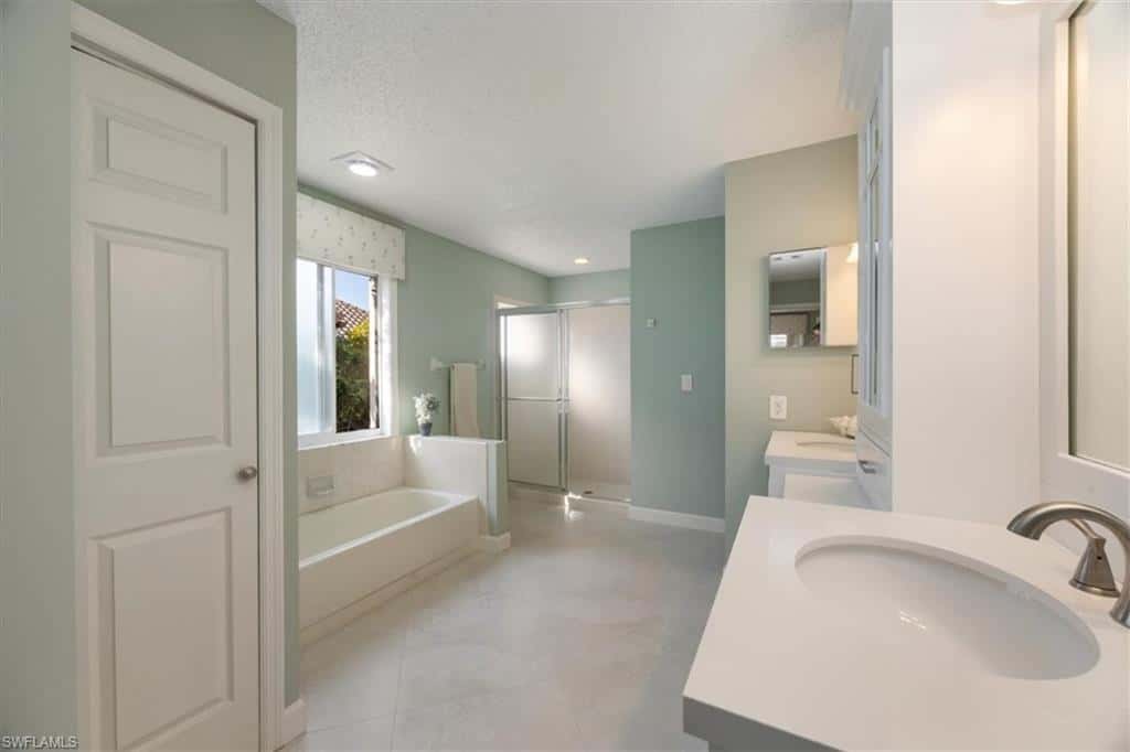 4198 Royal Wood Blvd, Naples, photo 16