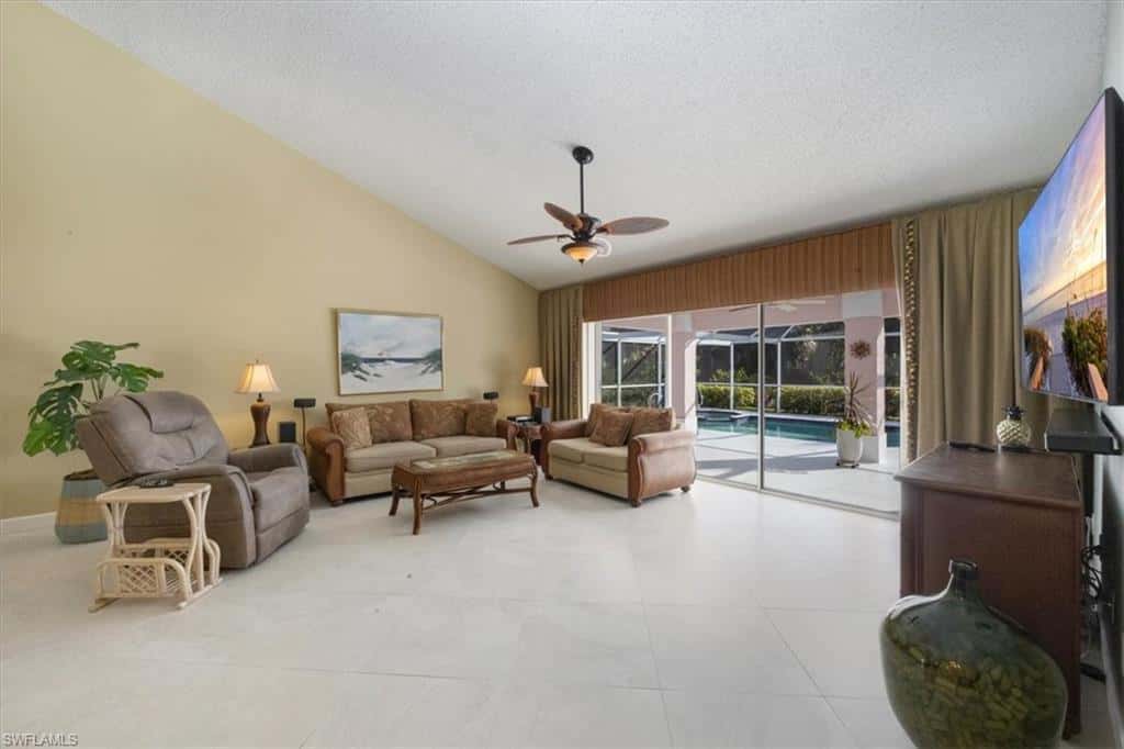 4198 Royal Wood Blvd, Naples, photo 9