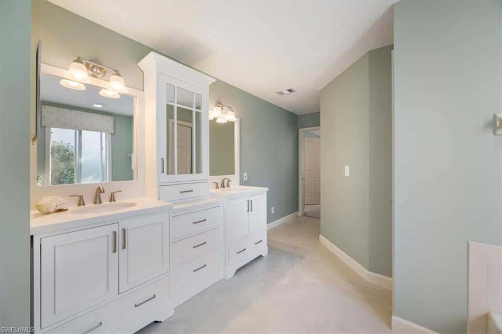 4198 Royal Wood Blvd, Naples, photo 15