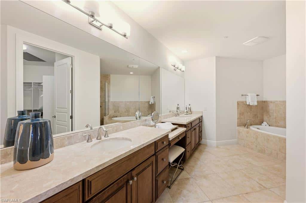 2555 Marquesa Royale Ln #1-302, Naples, photo 30
