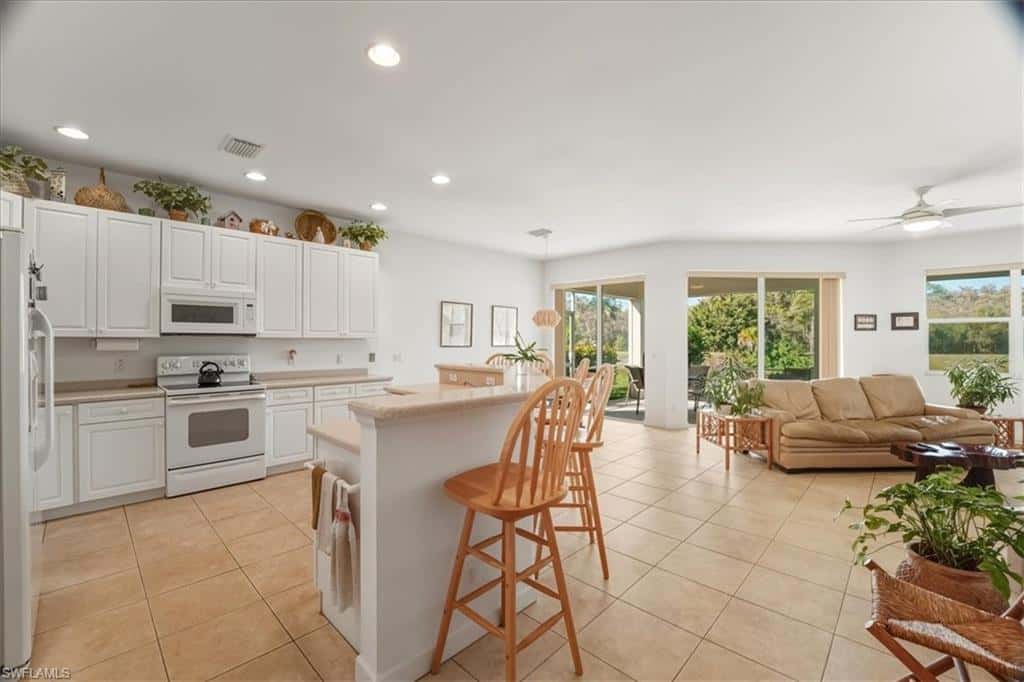 9346 Spanish Moss Way, Bonita Springs, photo 9