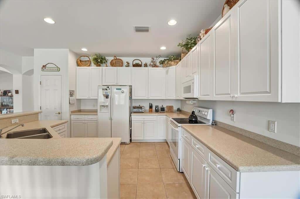 9346 Spanish Moss Way, Bonita Springs, photo 41