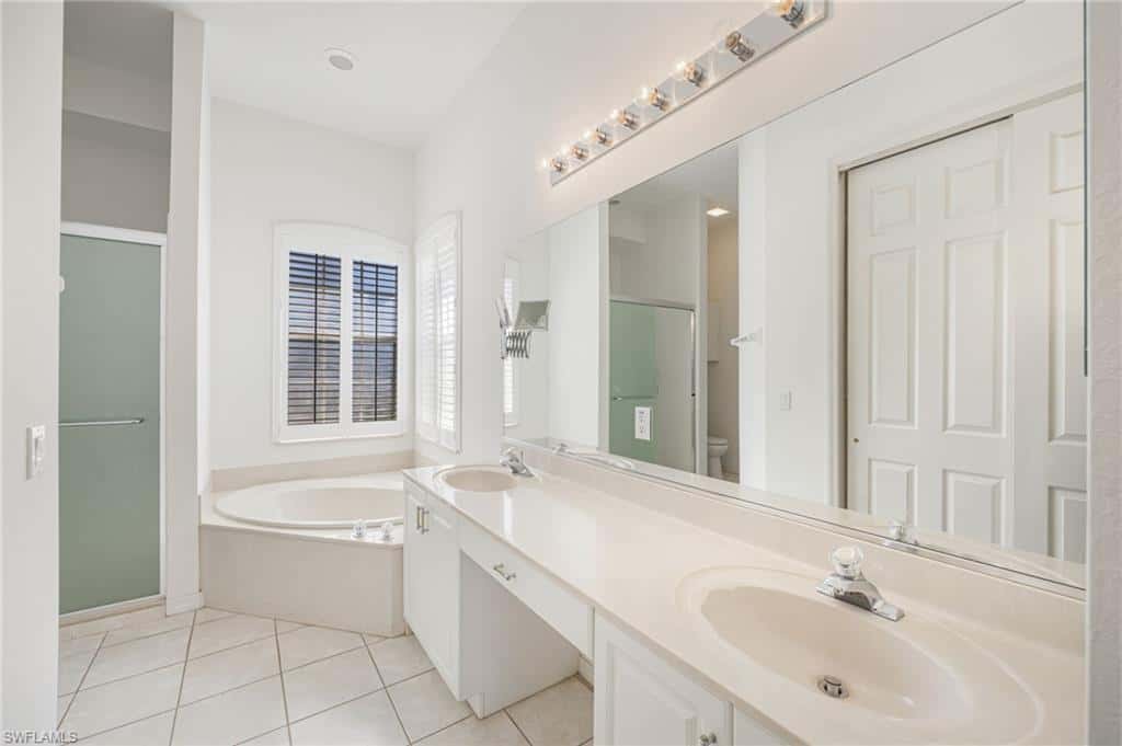3733 Royal Wood Blvd, Naples, photo 21