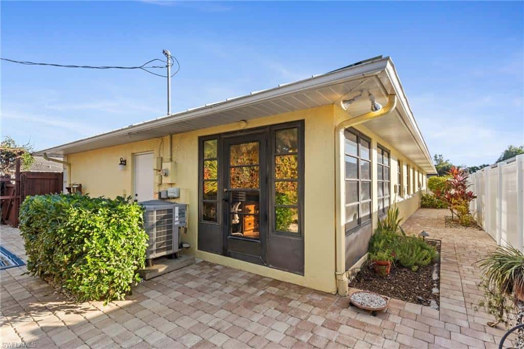 595 103rd Ave, Naples, photo 14