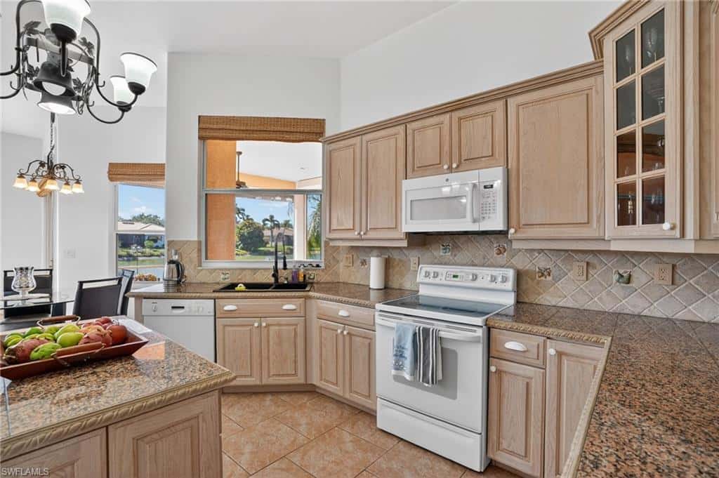 14806 Fripp Island Ct, Naples, photo 13