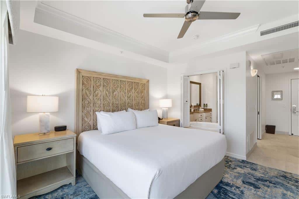 221 9th St #405, Naples, photo 6