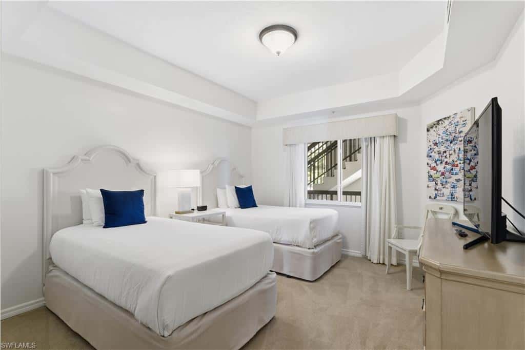 221 9th St #207, Naples, photo 22