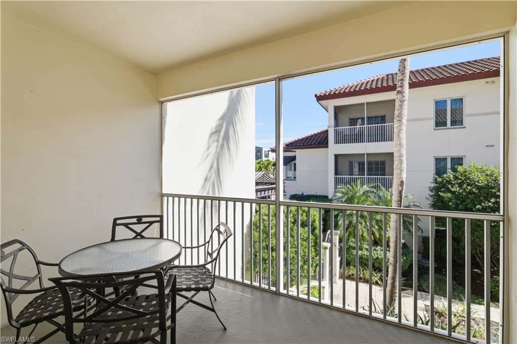 221 9th St #207, Naples, photo 7