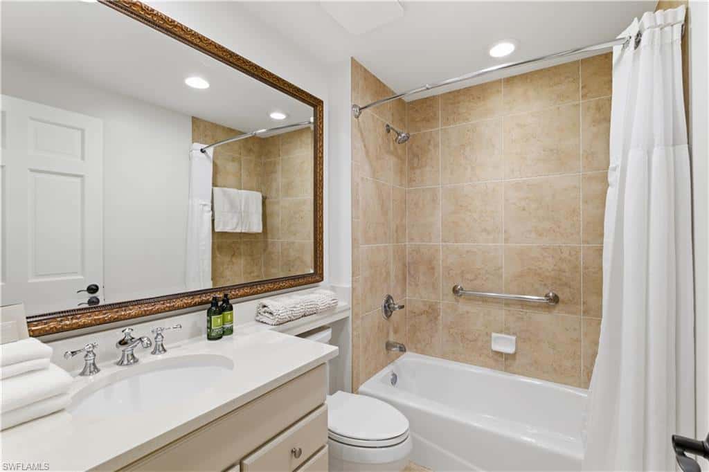 221 9th St #207, Naples, photo 20