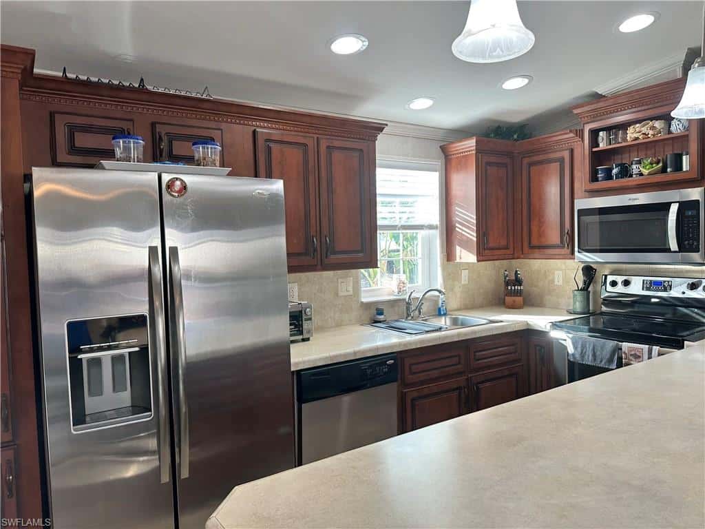 1514 Diamond Lake Cir, Naples, photo 7