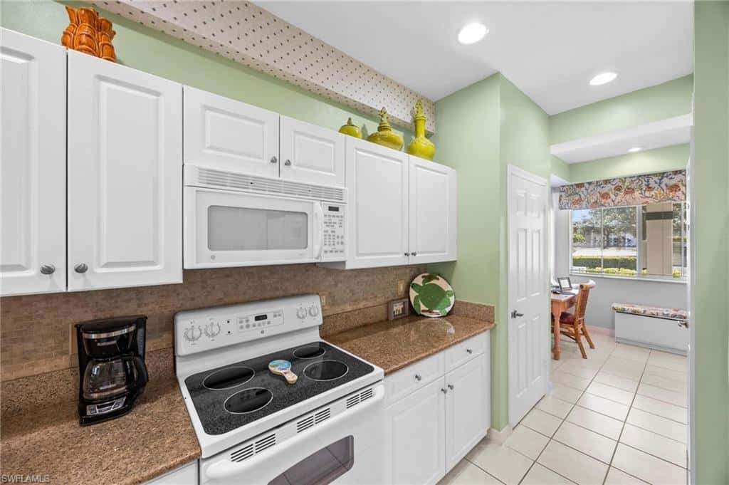 7930 Mahogany Run Ln #811, Naples, photo 13