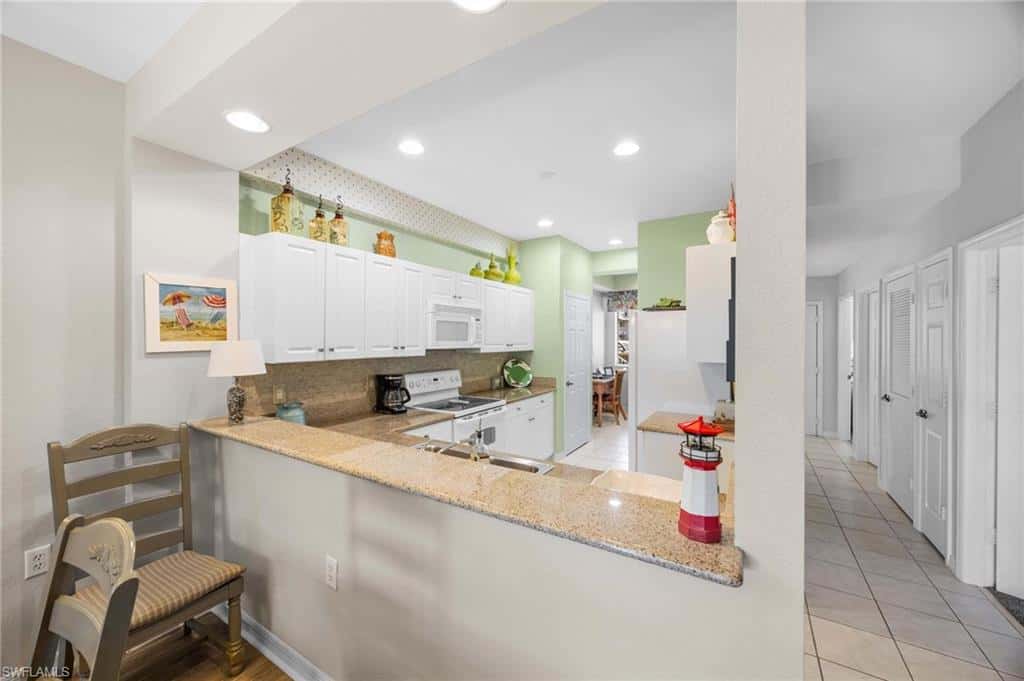 7930 Mahogany Run Ln #811, Naples, photo 9