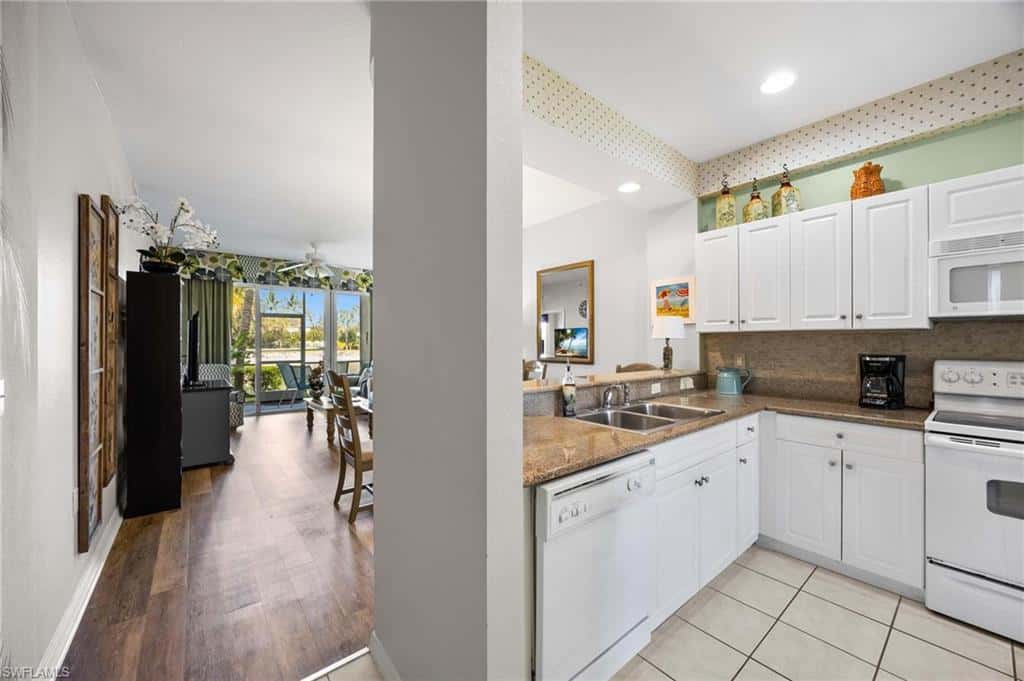 7930 Mahogany Run Ln #811, Naples, photo 14