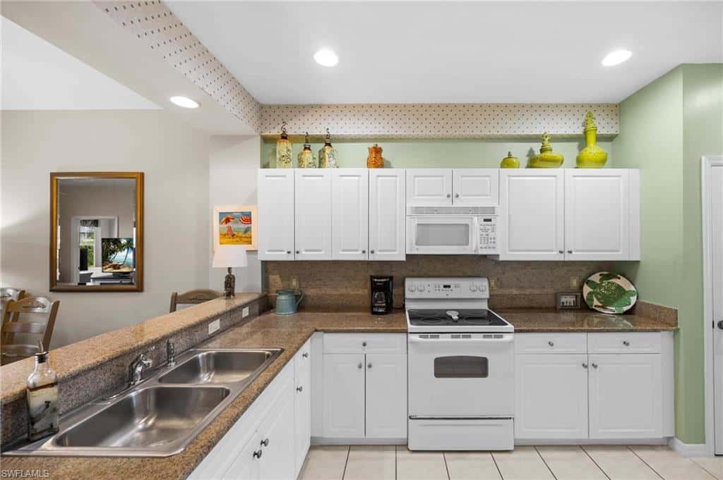 7930 Mahogany Run Ln #811, Naples, photo 11