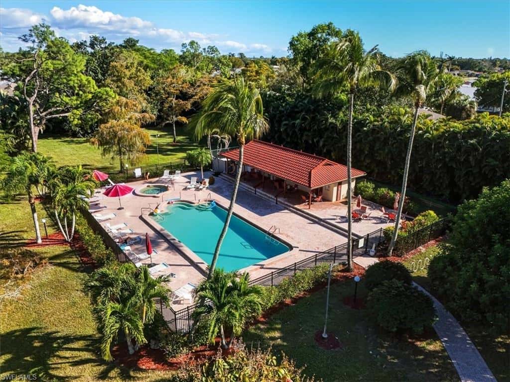 2031 Pine Isle Ln #2031, Naples, photo 7