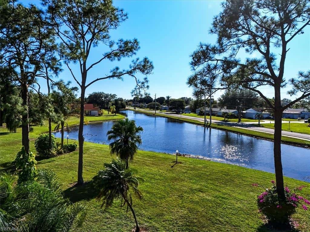 2031 Pine Isle Ln #2031, Naples, photo 4