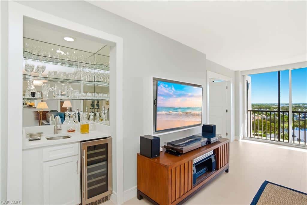 5601 Turtle Bay Dr #803, Naples, photo 7