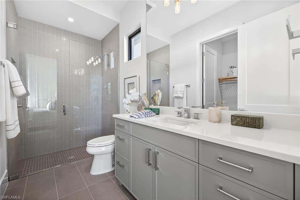 2051 Cambridge Park Dr, Naples, photo 24