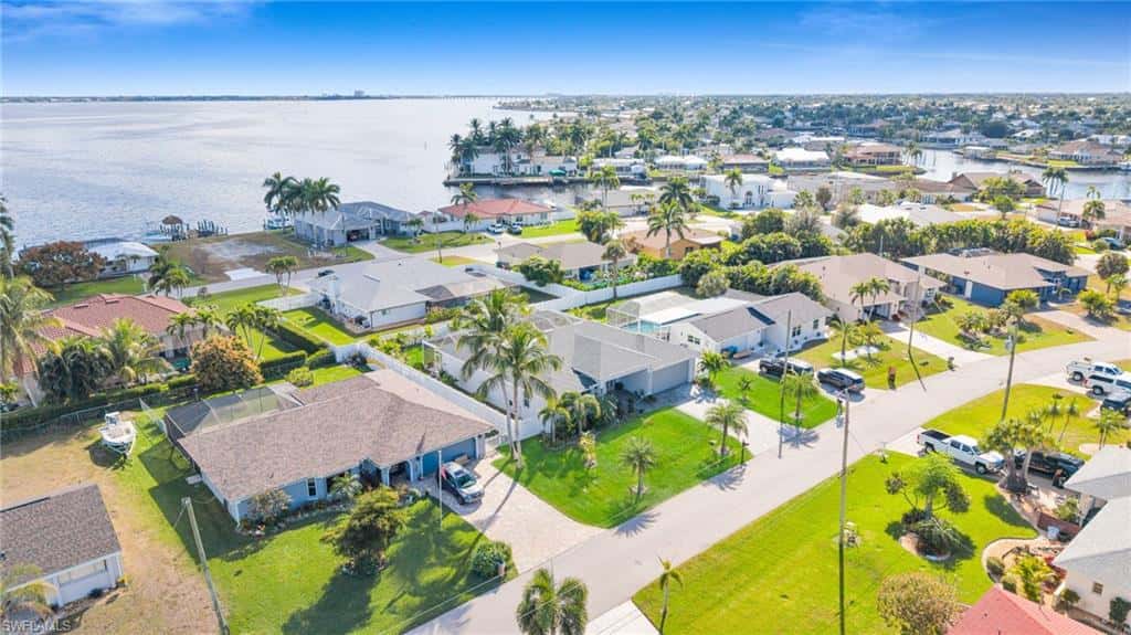 2214 27th Ter, Cape Coral, photo 5