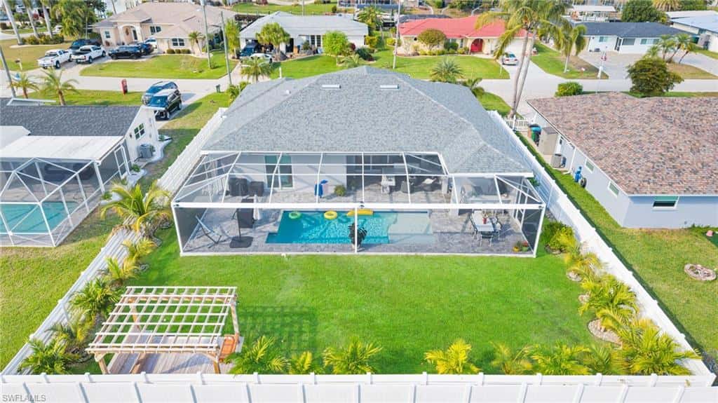 2214 27th Ter, Cape Coral, photo 4