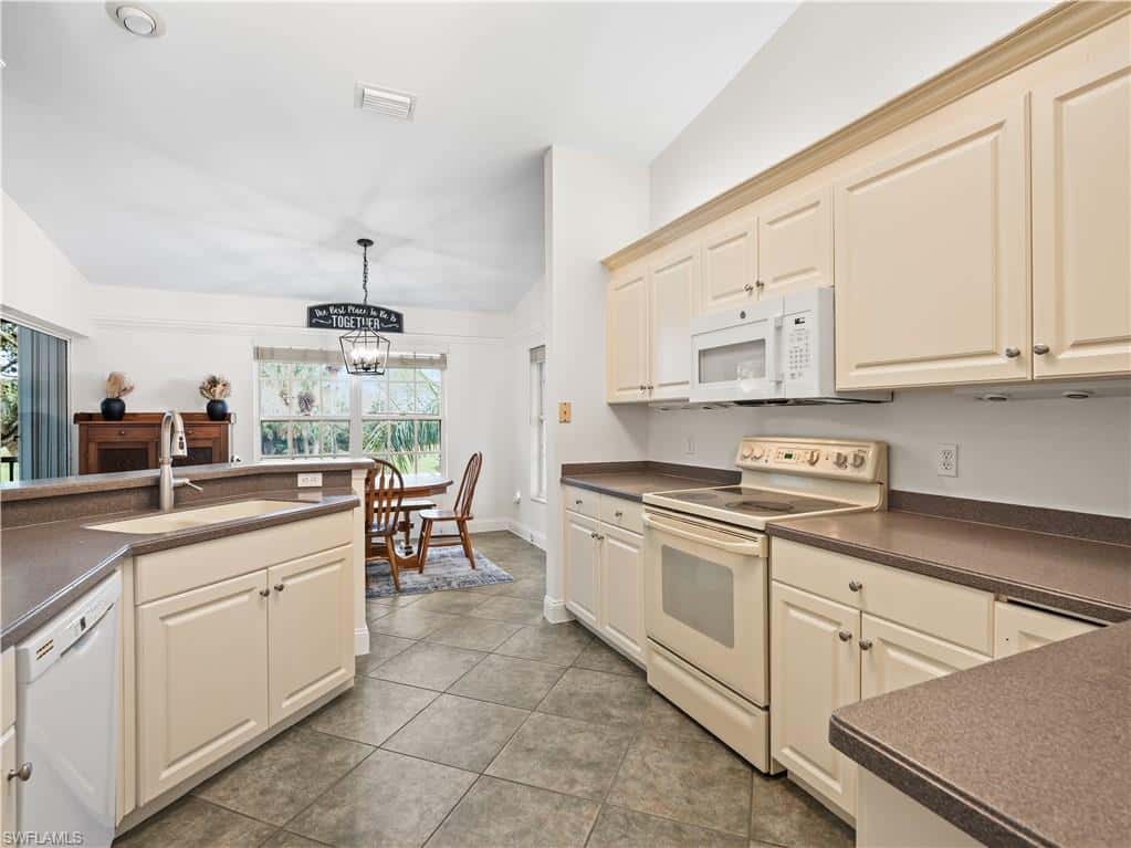 5908 Three Iron Dr #2204, Naples, photo 19