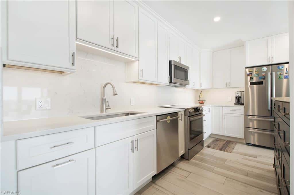 60 Pelican St #505, Naples, photo 8