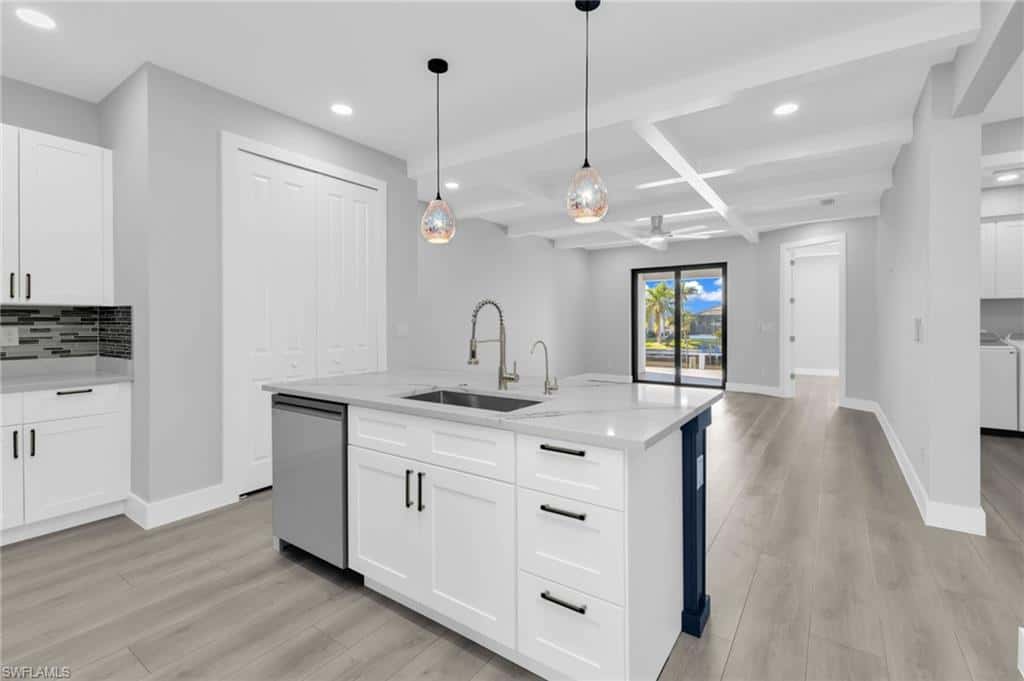 1323 Wesley Dr, Punta Gorda, photo 10
