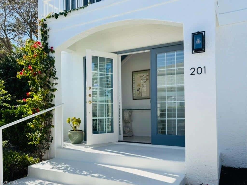 841 Tanbark Dr #201, Naples, photo 4