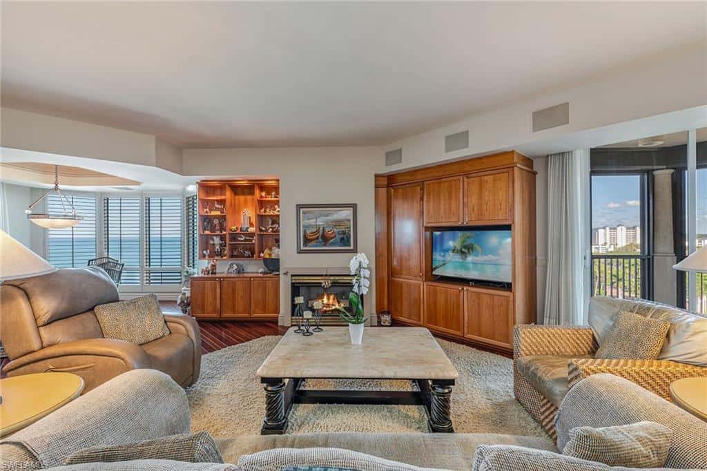 8477 Bay Colony Dr #902, Naples, photo 5