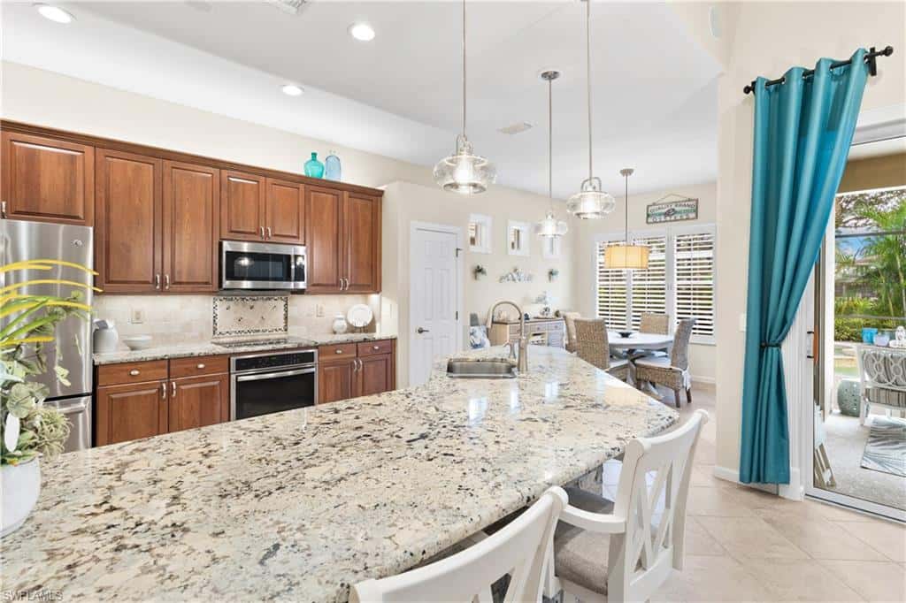 23659 Via Carino Ln, Bonita Springs, photo 5