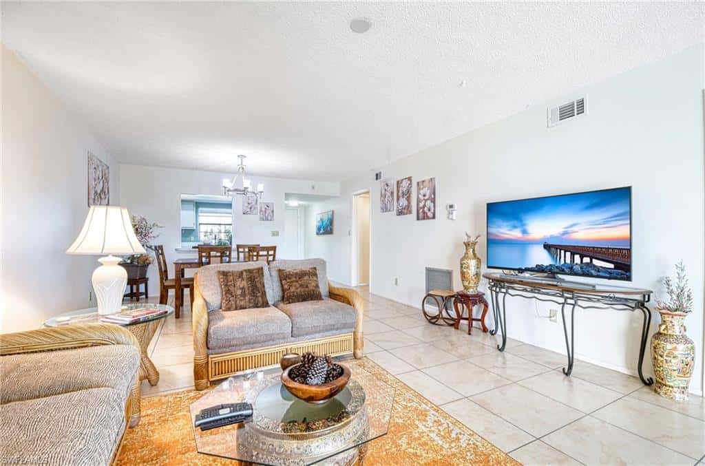 5483 Rattlesnake Hammock Rd #207, Naples, photo 6