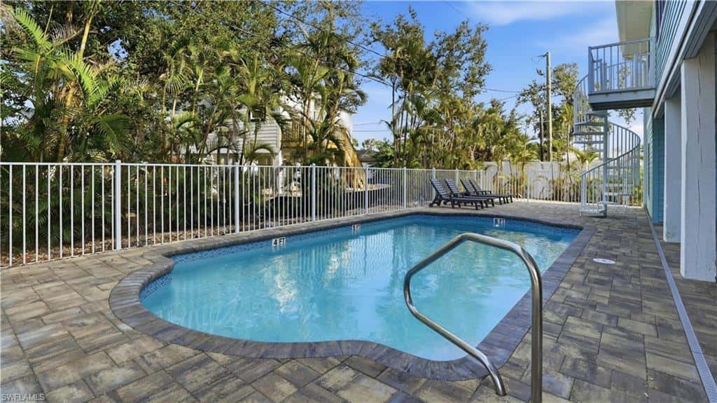 165 Connecticut St, Fort Myers Beach, photo 32
