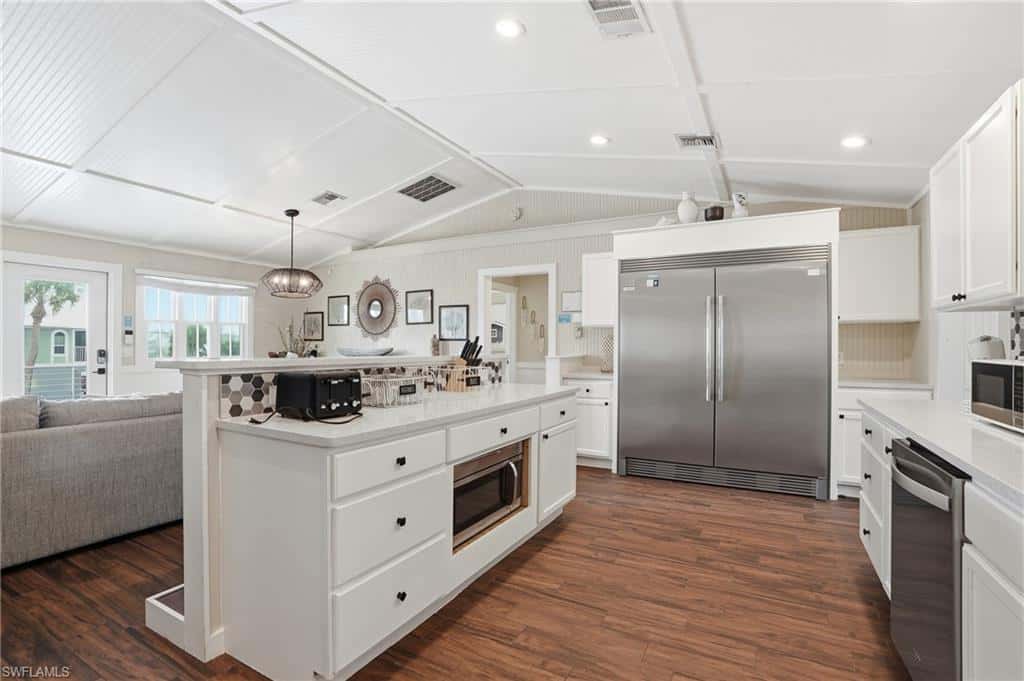 165 Connecticut St, Fort Myers Beach, photo 10