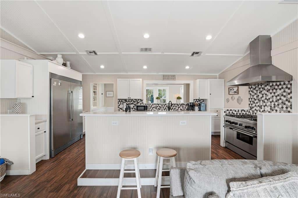 165 Connecticut St, Fort Myers Beach, photo 8