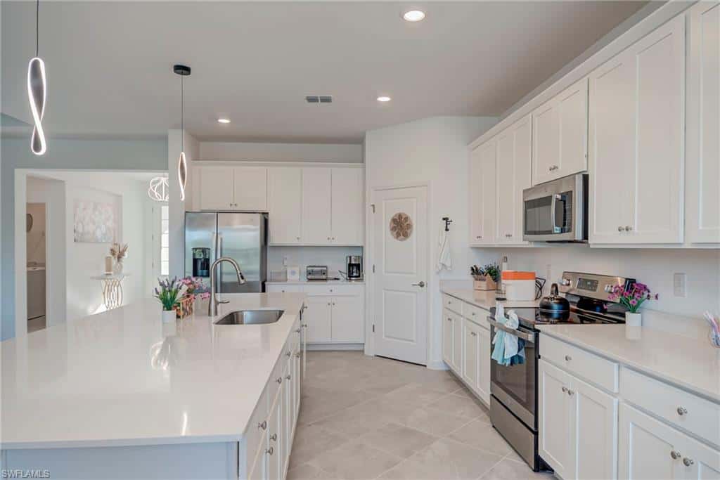 20841 Copperhead Dr, Lehigh Acres, photo 9