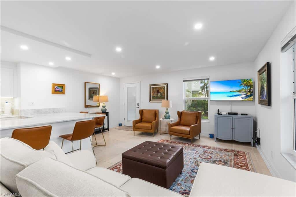 2800 Gulf Shore Blvd #100, Naples, photo 9