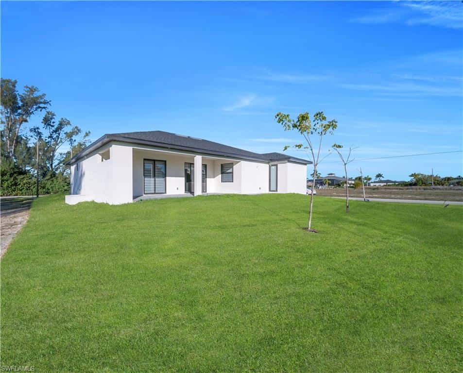 911 37th Pl, Cape Coral, photo 27