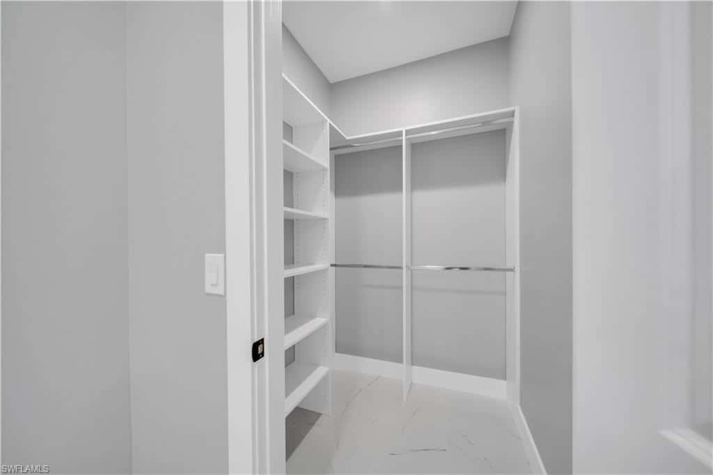 911 37th Pl, Cape Coral, photo 13