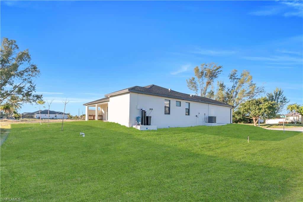 911 37th Pl, Cape Coral, photo 28