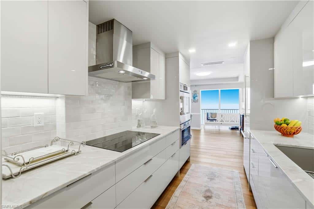 3003 Gulf Shore Blvd #701, Naples, photo 5