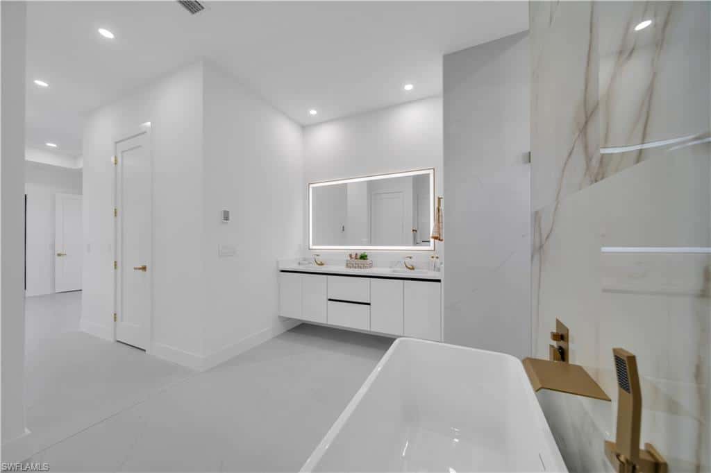 1114 8th Pl, Cape Coral, photo 23