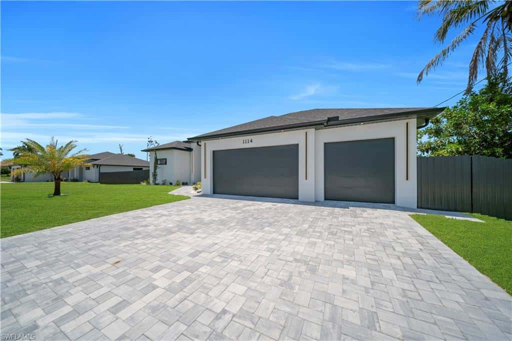 1114 8th Pl, Cape Coral, photo 4