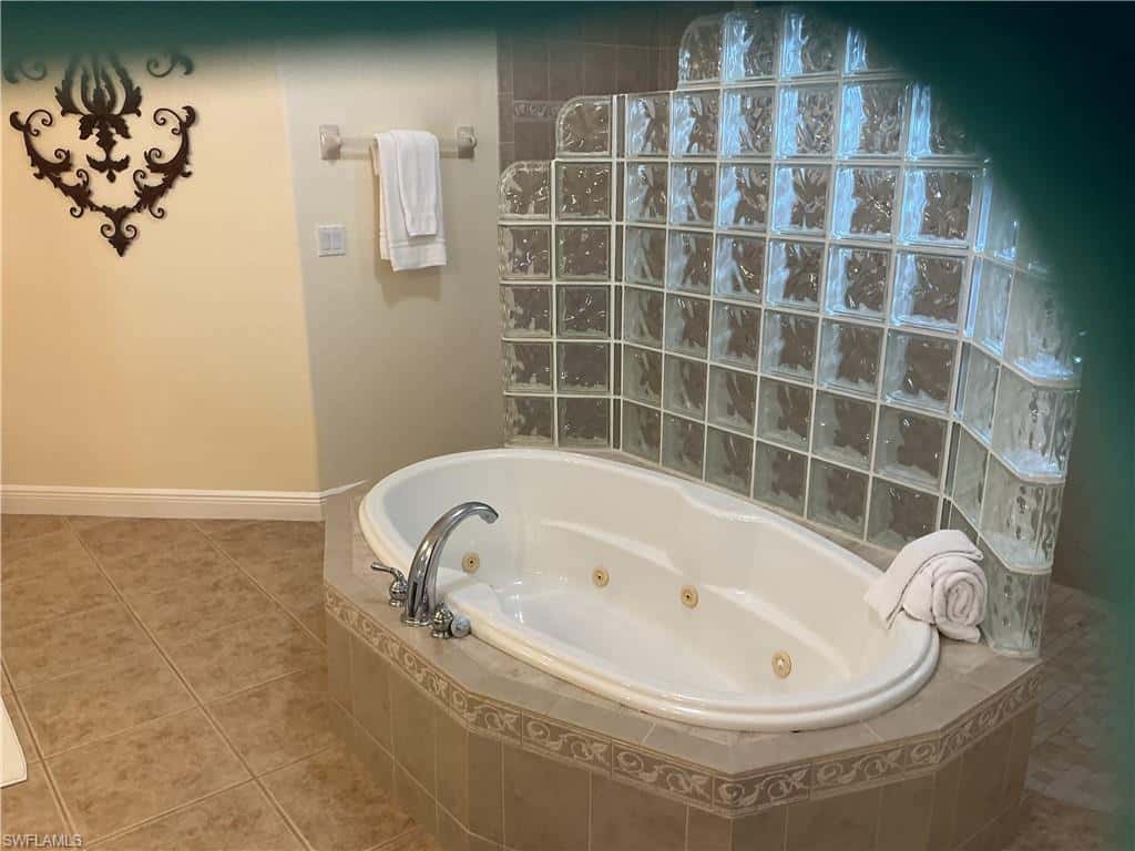 2605 Beach Pkwy, Cape Coral, photo 15