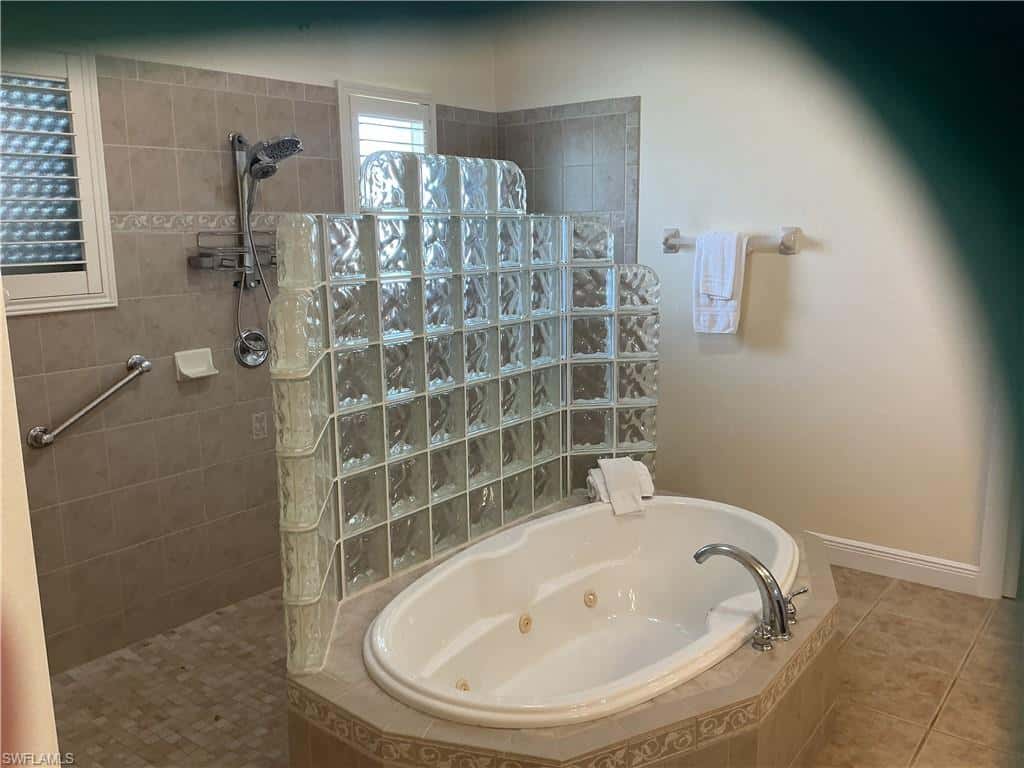 2605 Beach Pkwy, Cape Coral, photo 11
