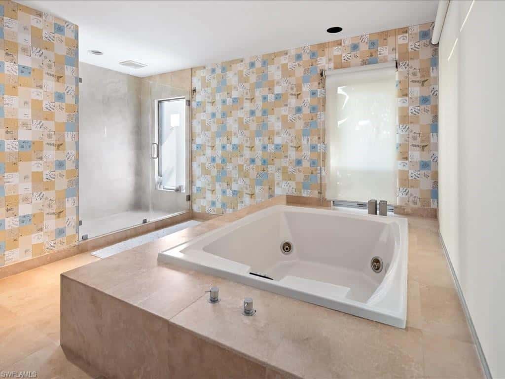 154 Cajeput Dr, Naples, photo 38