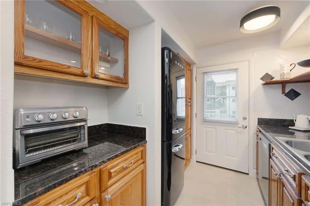 72 7th St #206, Naples, photo 13