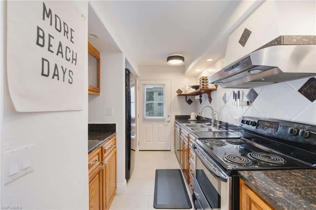 72 7th St #206, Naples, photo 11